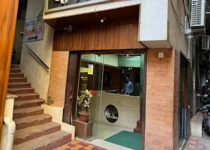 Vrinda Hotel