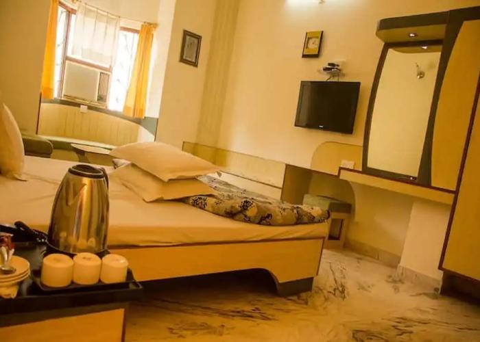 Vrinda Hotel