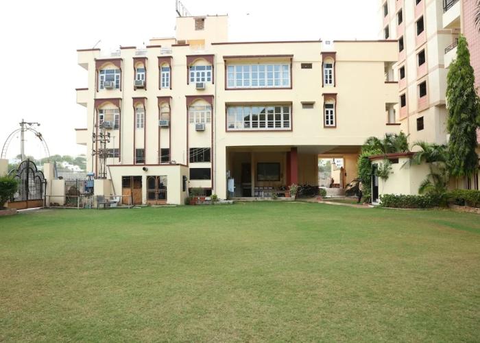 Hotel Garden View