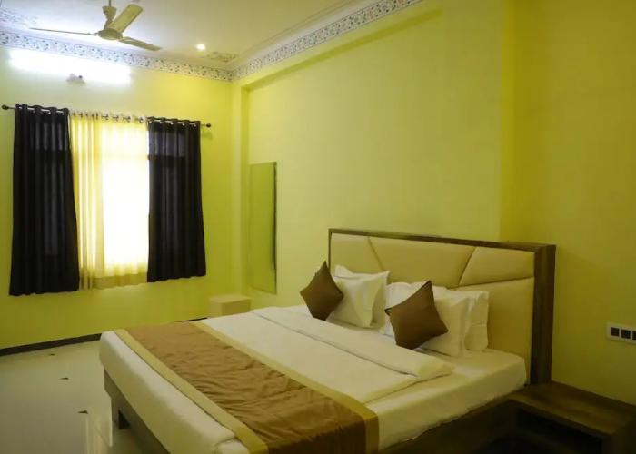 Shiv Ashray Resort