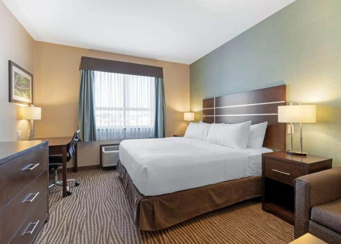 Best Western Plus Moosomin Hotel