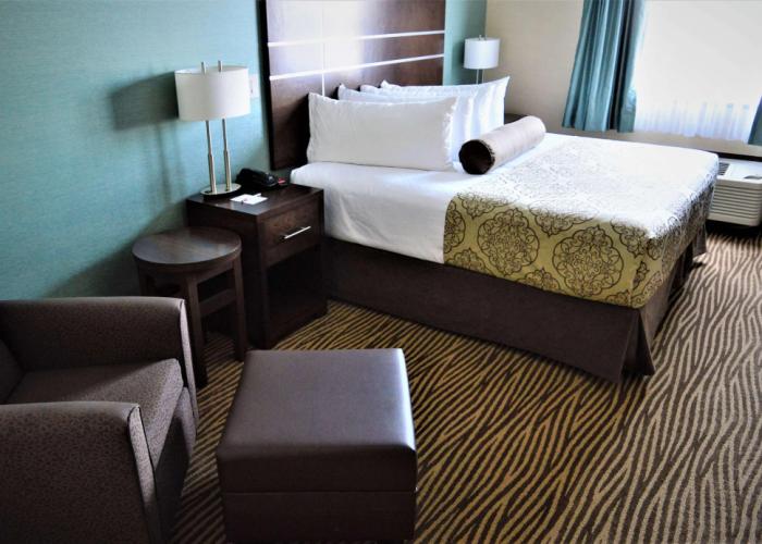 Best Western Plus Moosomin Hotel