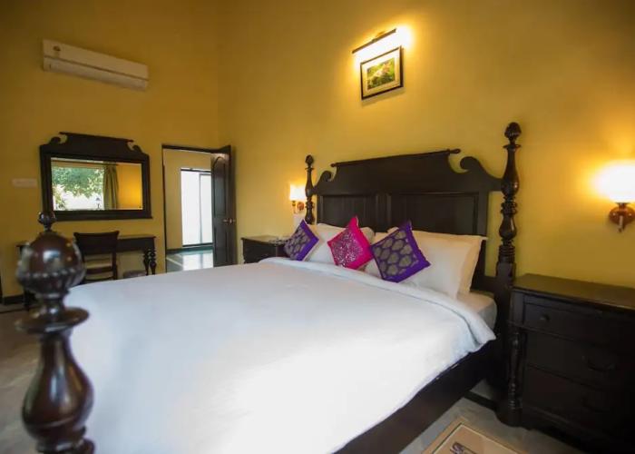Tuli Veer Bagh Resort