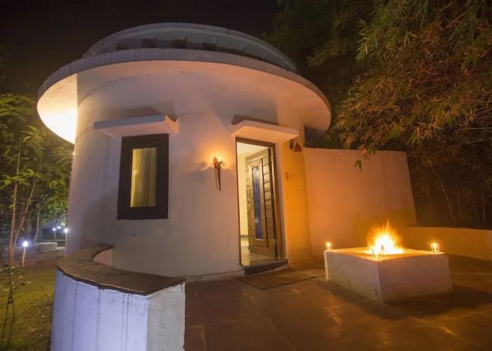 Vraksh Resort