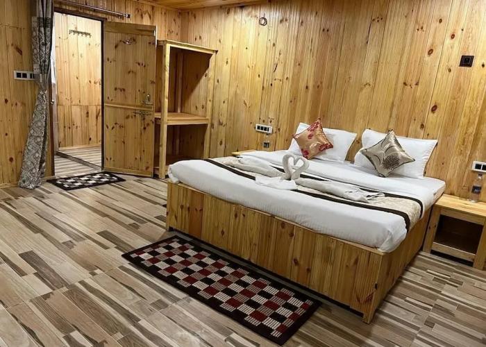 Village Camp Pench National Park