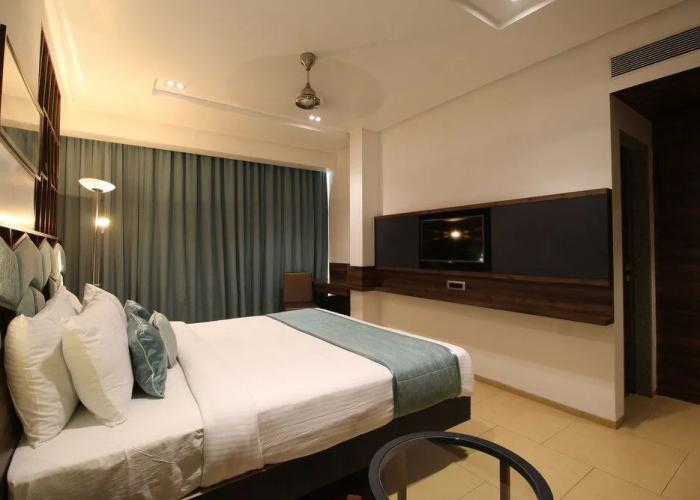 Hotel Maple IVY