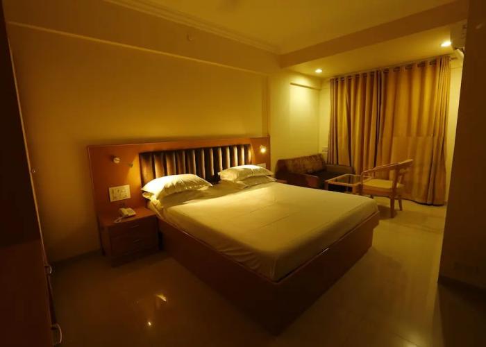 Hotel Ravi Kiran