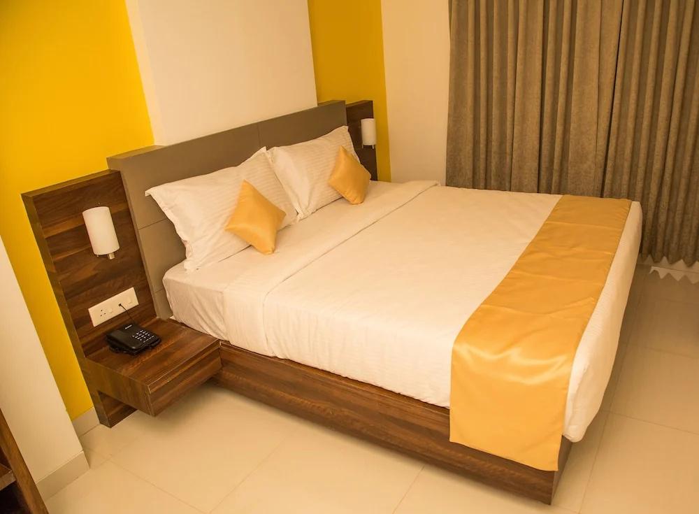 фото Hotel Nirvana