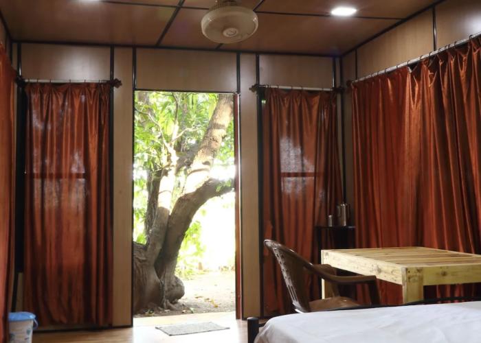 IORA Cottages