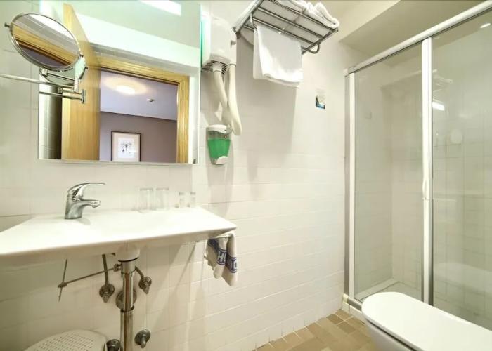 Hostal Izar-Ondo