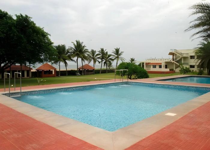 St. James Court Beach Resort
