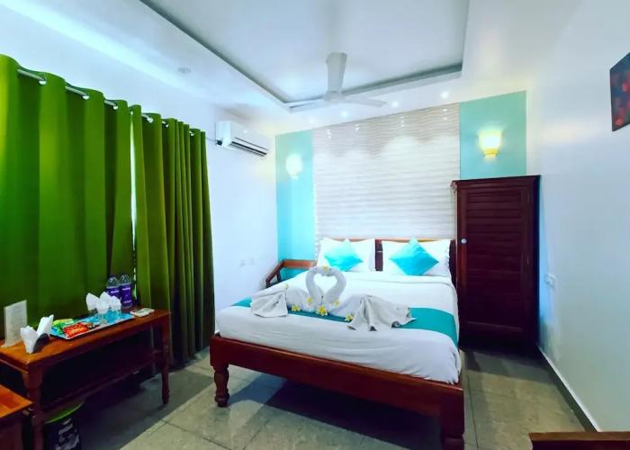 Le Holiday Inn