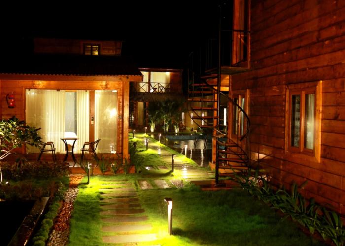 Resort Wooden ECR Sea Resort Hotel