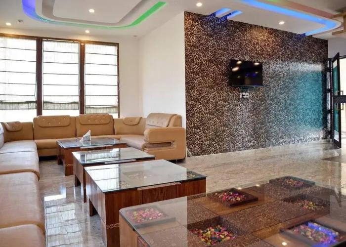 Hotel Kangra Rodeway Inn