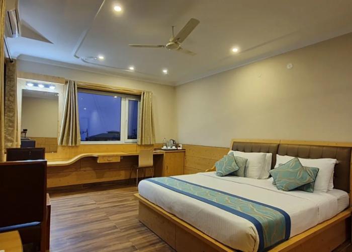 Quartz Himalayan Brothers