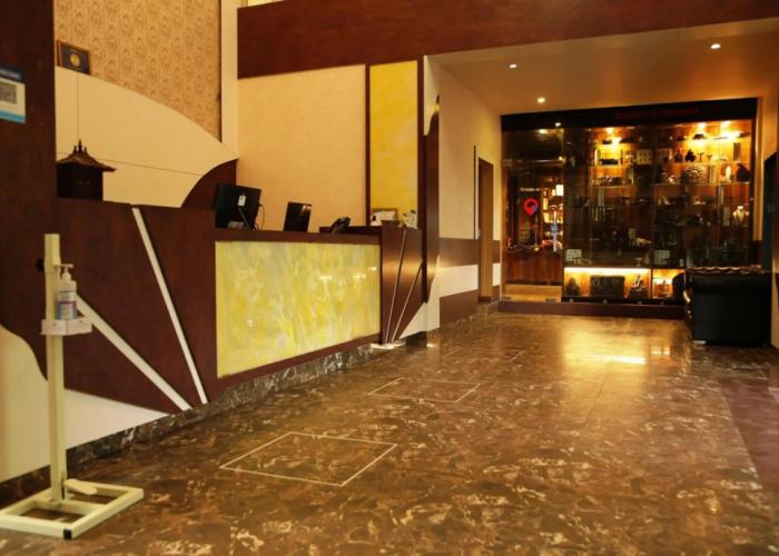 Quartz Himalayan Brothers