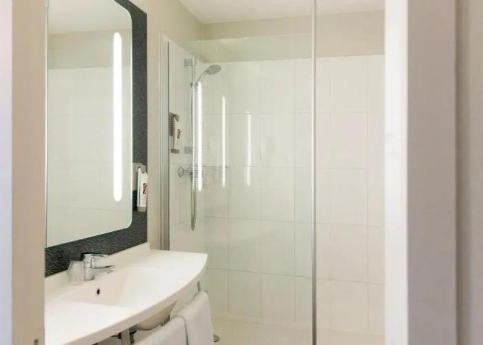 ibis Laval Le Relais d'Armor