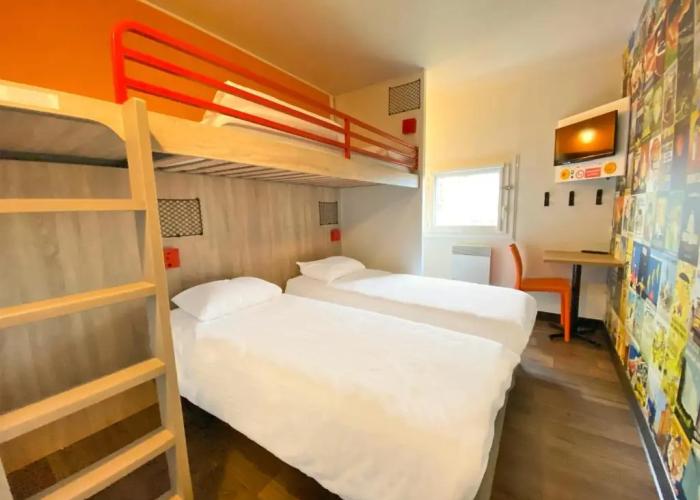hotelF1 Laval