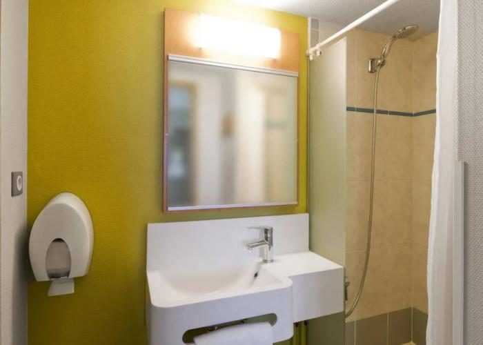 B&B HOTEL Laval Changé