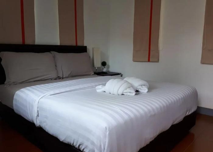 Ban Lek Resort