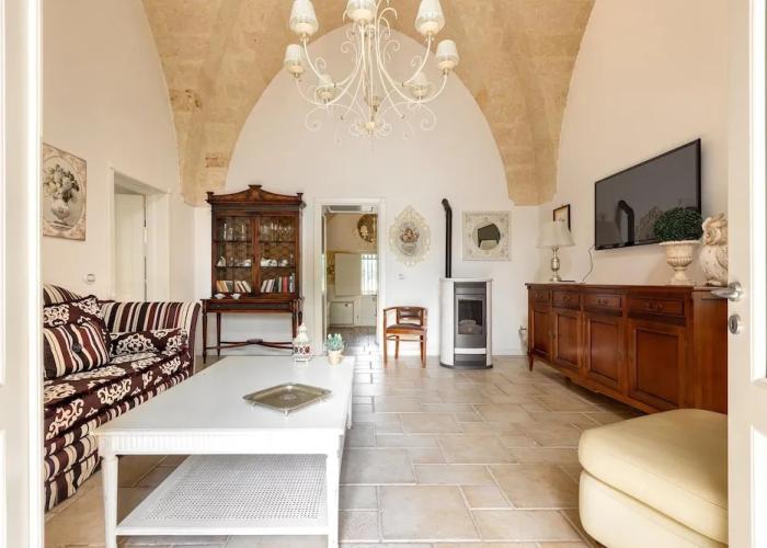 1966 Villa Medici Alla Macchia by Perle di Puglia