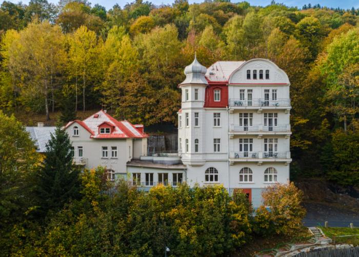 Dagmar Hotel
