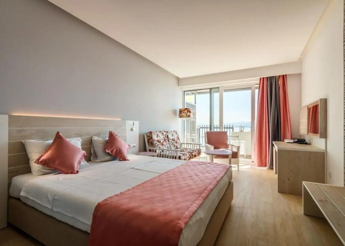 Carine Hotel Park