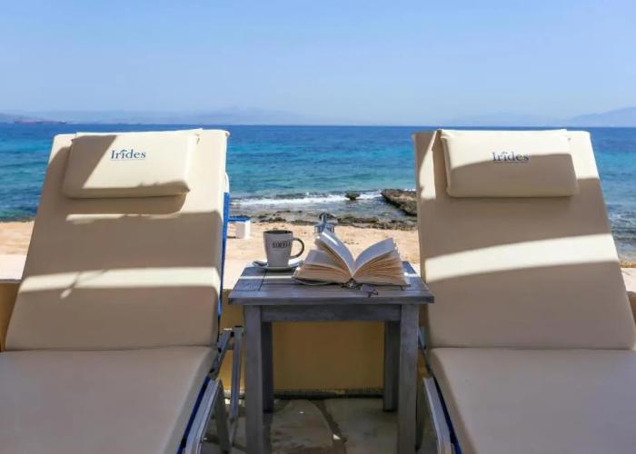 Irides Luxury Studios & Apartments