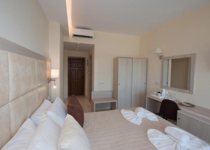 Brilliant Holiday Resort (Corfu)	