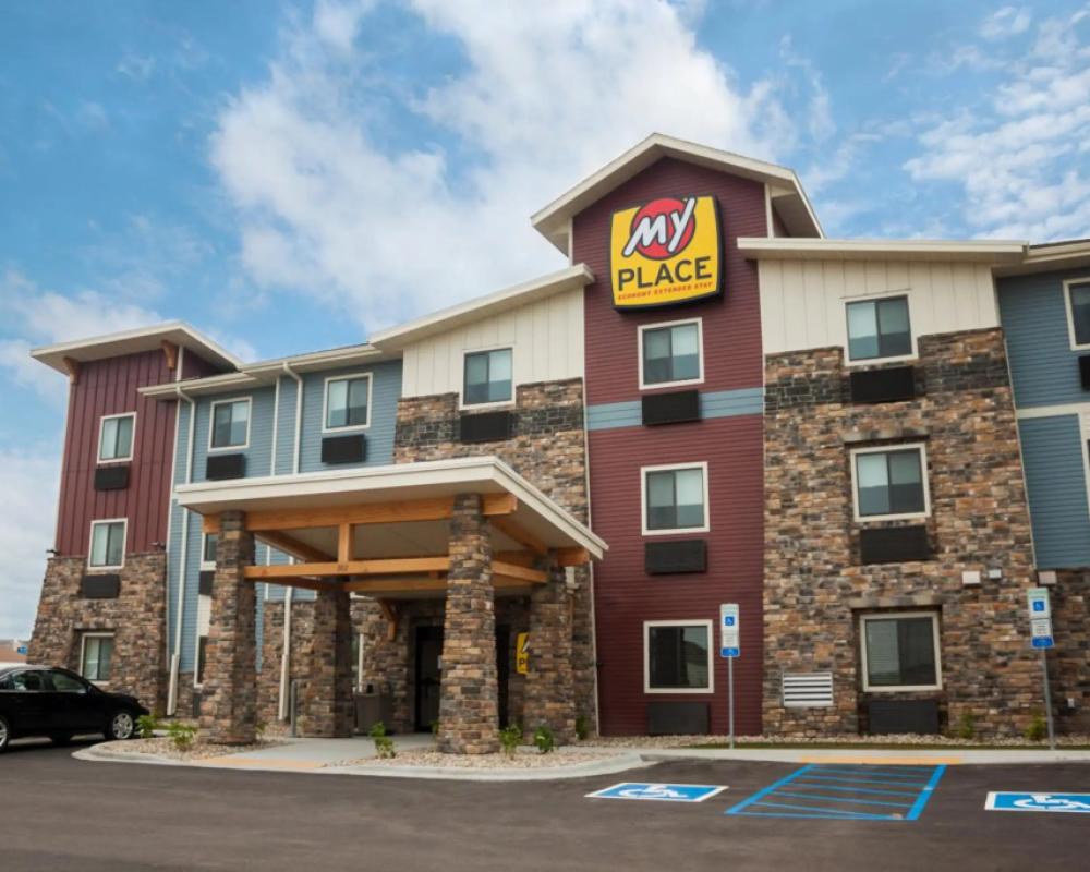 My Place Hotel - Jamestown, ND