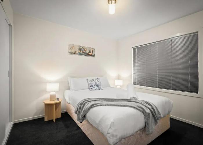 Tranquil Tranmere- City Views- 3 Bedroom