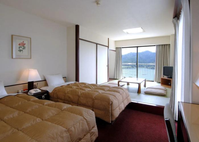 Resorpia Kumihama