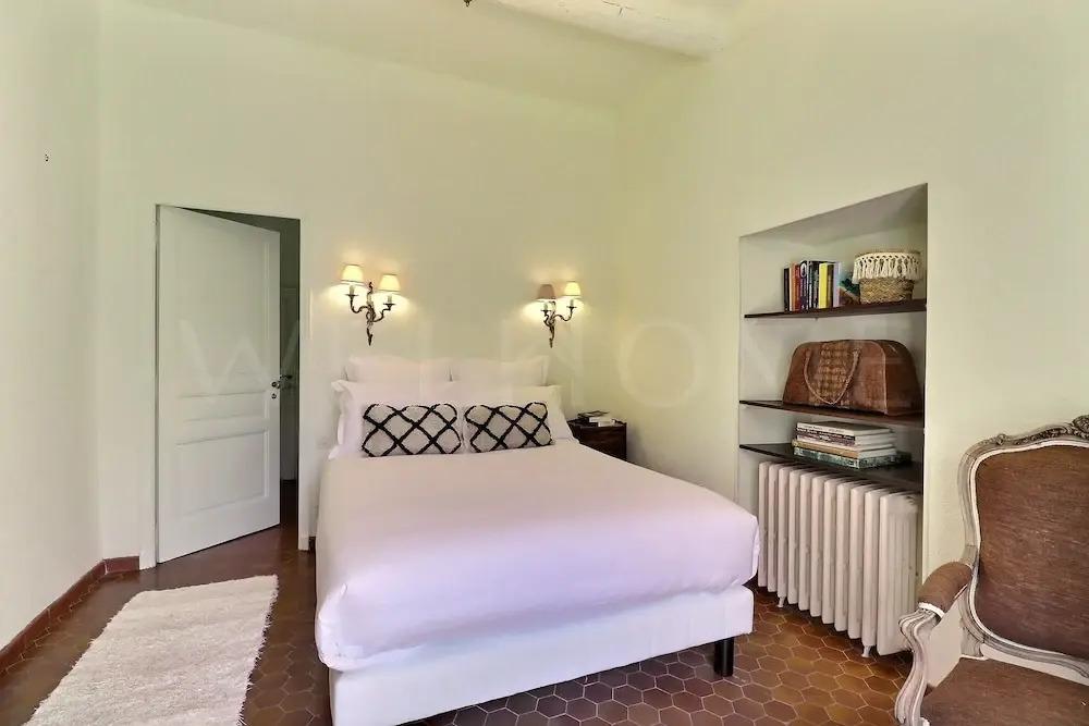 фото Le Mas de l'Esclat - Piscine - Luberon