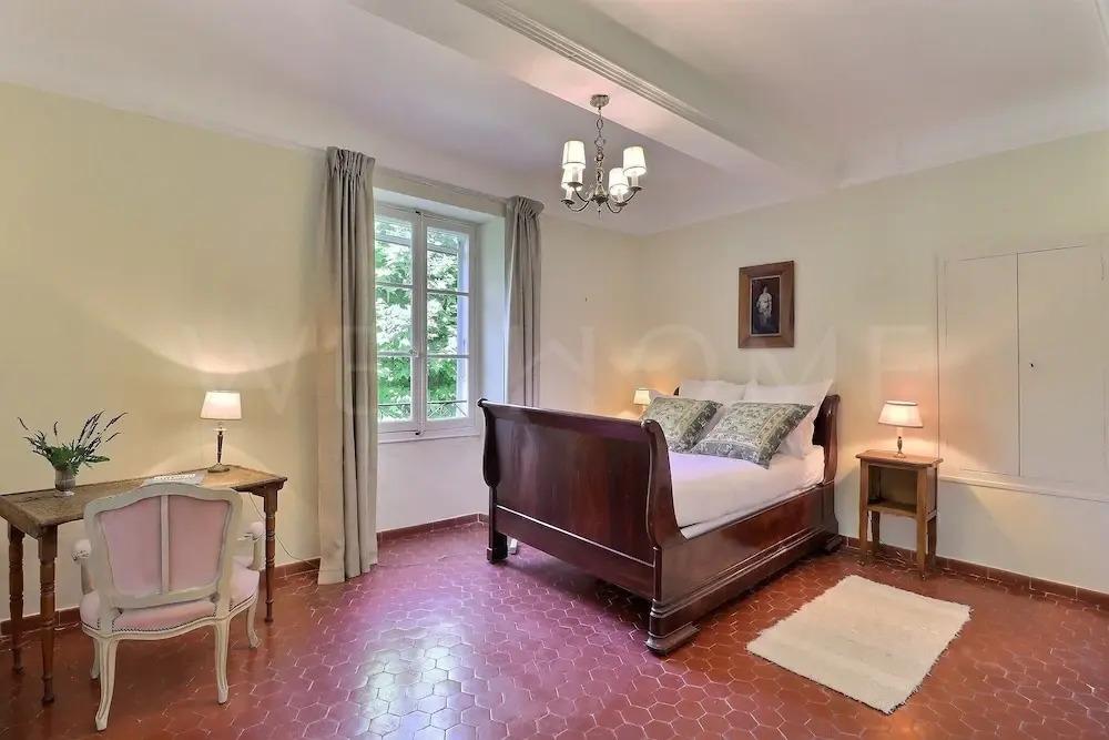 фото Le Mas de l'Esclat - Piscine - Luberon