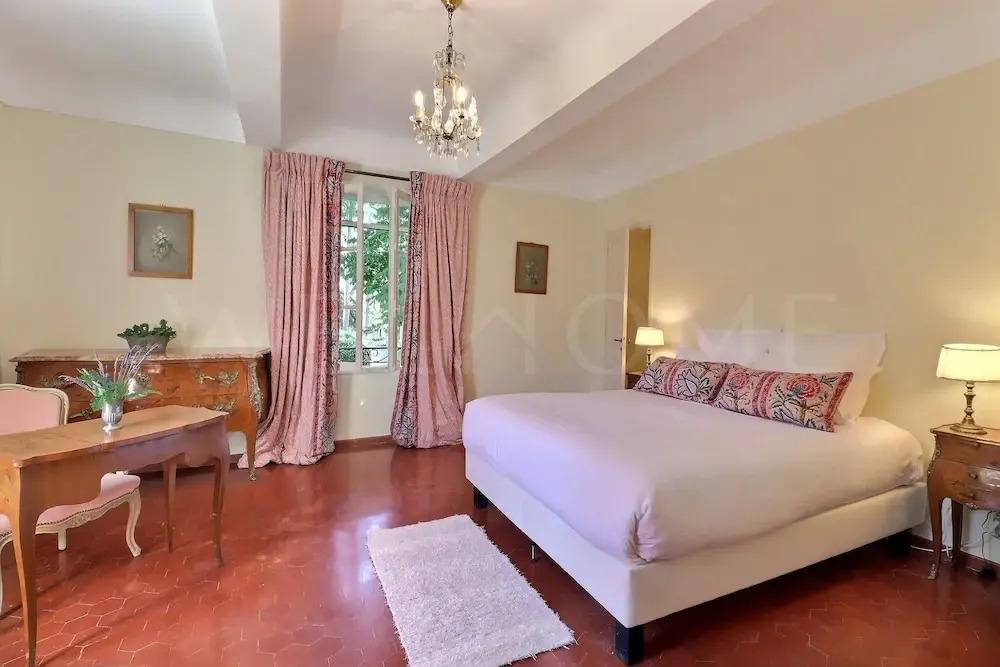 фото Le Mas de l'Esclat - Piscine - Luberon