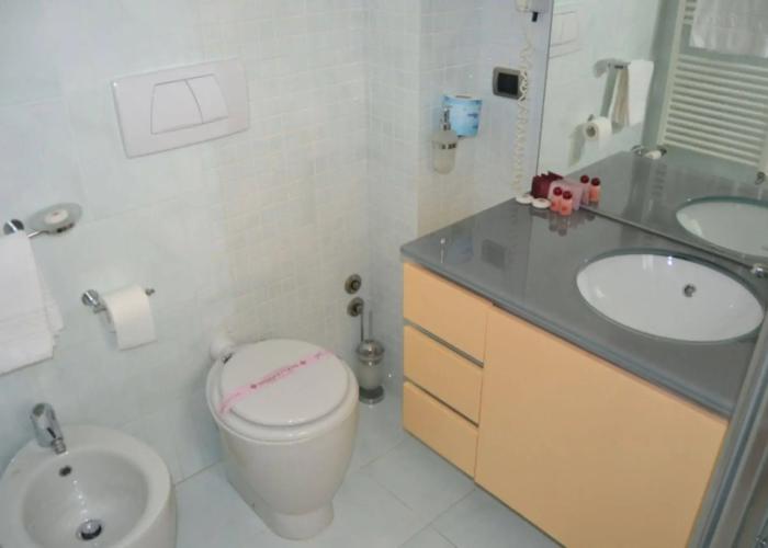 Piccadilly Suites and Rooms
