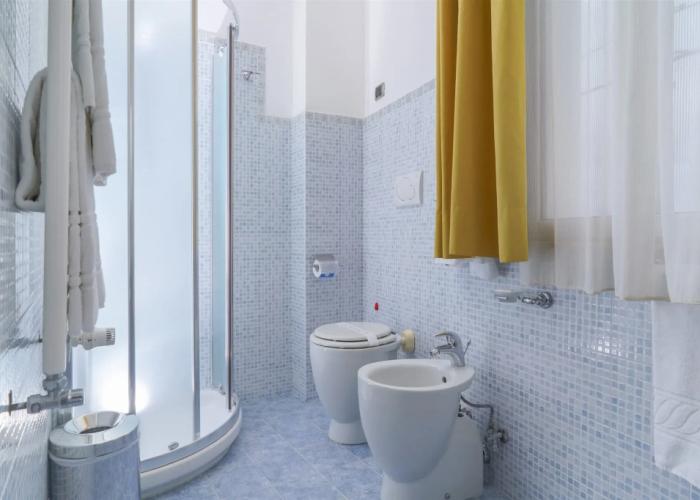 Piccadilly Suites and Rooms
