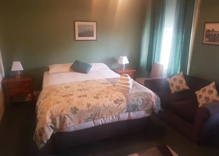 The Richmond Arms Hotel