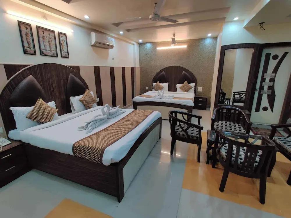 фото Hotel Holy Basil