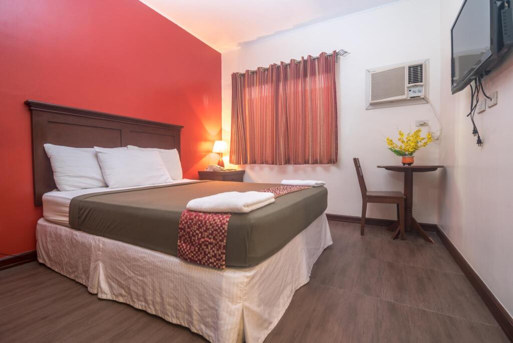 Oftana Suites Cebu near Oakridge