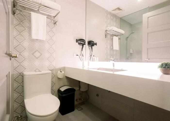 Allure Hotel & Suites
