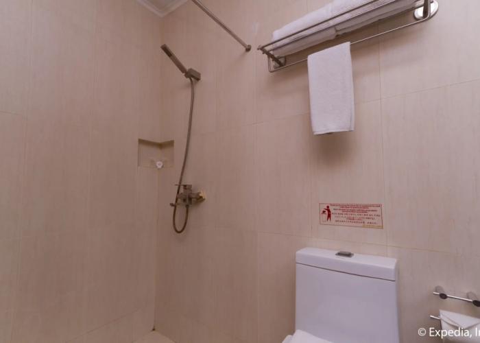 Allure Hotel & Suites