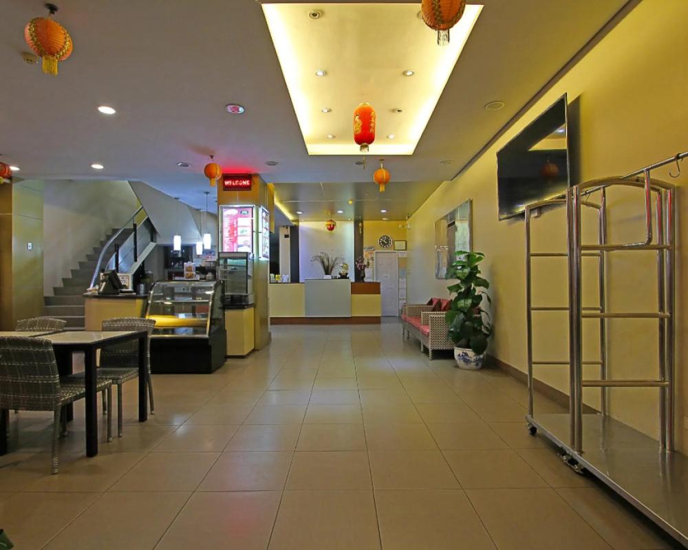 фото Andy Hotel