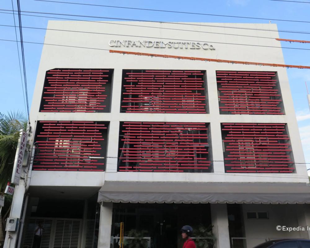 фото Cinfandel Suites