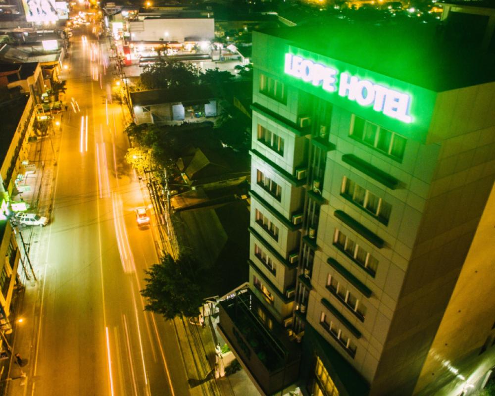 фото Leope Hotel