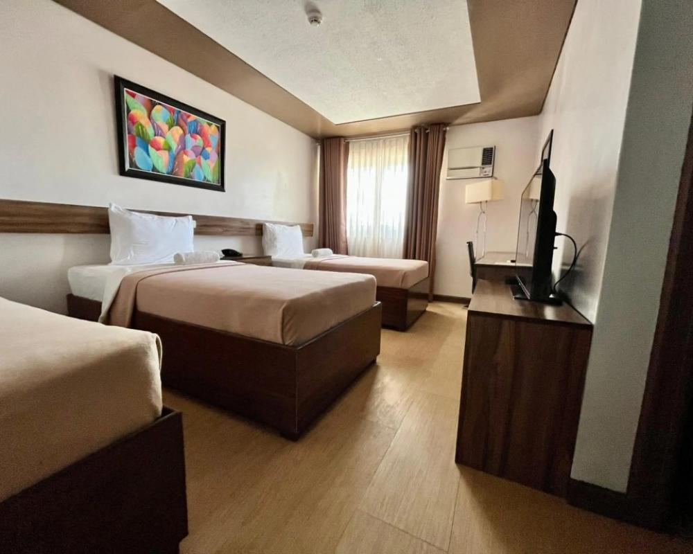 фото Leope Hotel