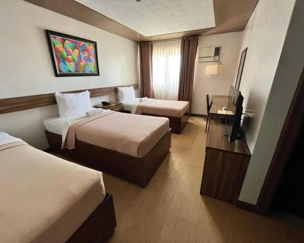 фото Leope Hotel