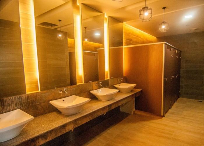 Big Hotel Suites