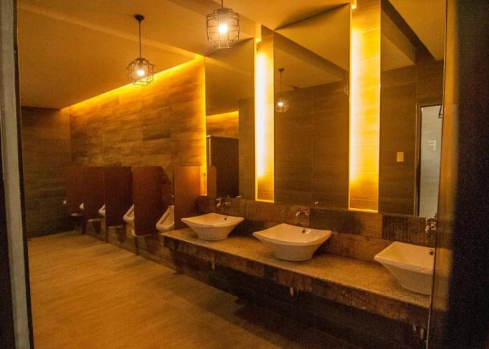 Big Hotel Suites