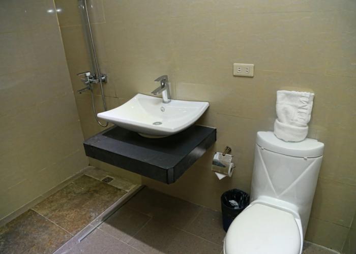 Big Hotel Suites